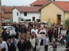 0017-procesioni-verso-la-chiesa-con-el-vescovo-mons-francesco-ravinale-a-montemarzo